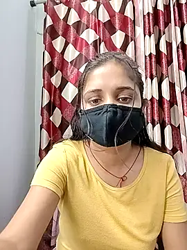 Ruhi_07's cam snapshot