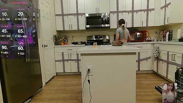 Blondiewithanass's cam snapshot