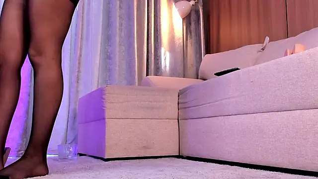 LisaAventi's cam snapshot