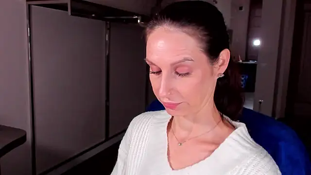 Mila_Anders's cam snapshot