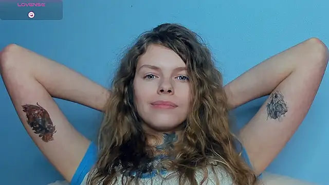 RayaNenlia's cam snapshot