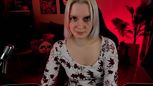 BethanyCloud's cam snapshot