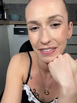 lola_tentatiion live sex cam