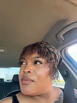 Iam-Sharifa live sex cam