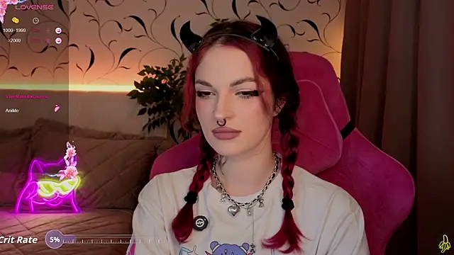 BratzieDarsie's cam snapshot