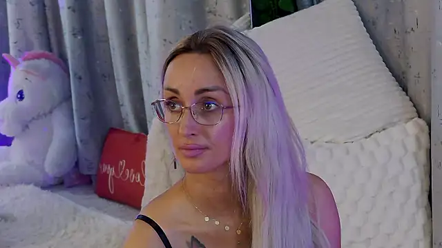 IsabelleEthan live sex cam