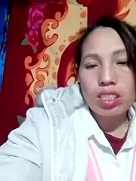 Gummiesu live sex cam