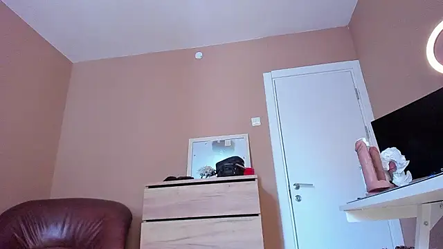 KaylaLaine live sex cam