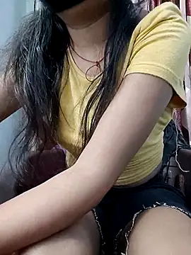 Ruhi_07's cam snapshot