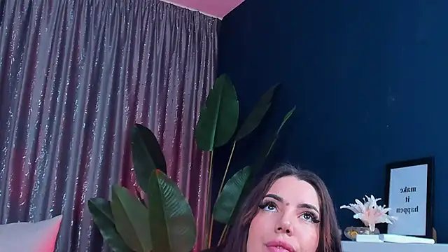 LylaRoze's cam snapshot