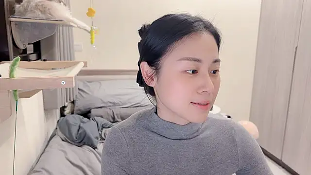 BabyOneDaily's cam snapshot