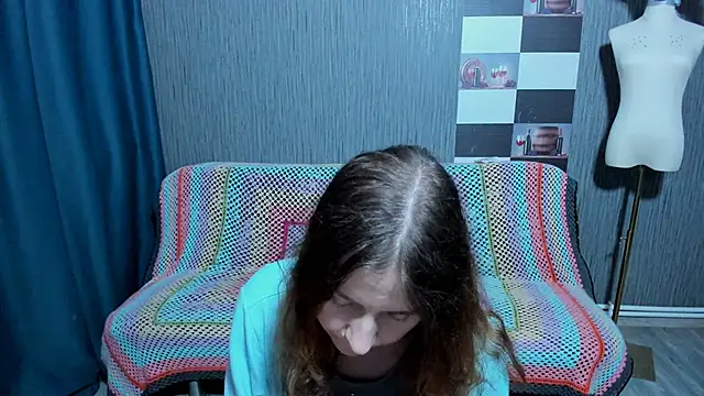 pa1e_pr1ncess's cam snapshot