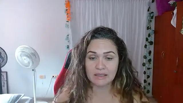 helenca43's cam snapshot