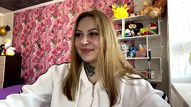 TraciBallena's cam snapshot