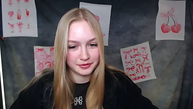 MademoiselleCl's cam snapshot