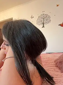 Hotmomcheckk_'s cam snapshot