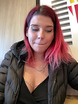 RiriRoseey's cam snapshot