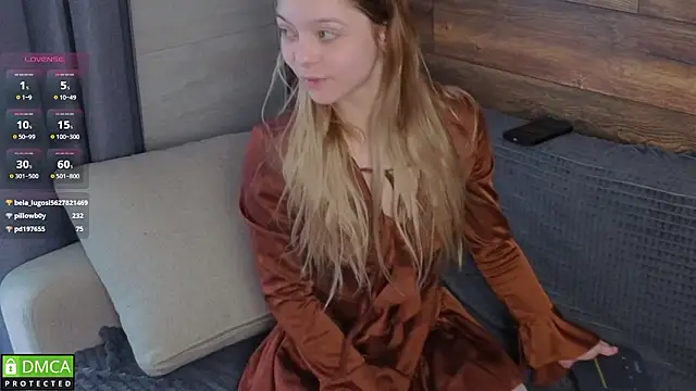 EmilieLong's cam snapshot