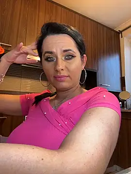 Hotmomcheckk_'s cam snapshot