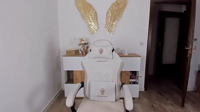 Sally_Secret's cam snapshot