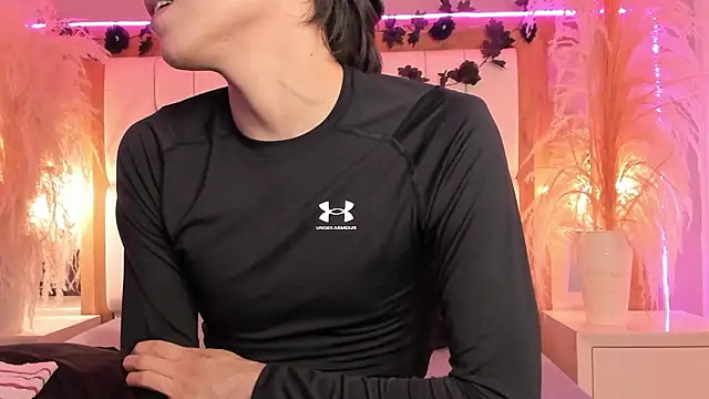 Daphne_And_Roger live sex cam