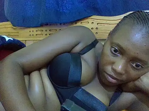 Roseroca33's cam snapshot