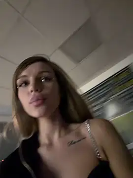 MarilynNova's cam snapshot