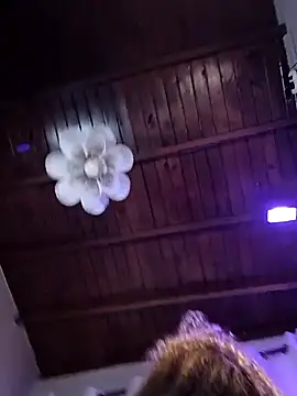 BonnieRitz's cam snapshot