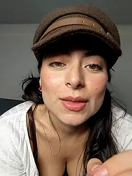 saasha_Petit live sex cam