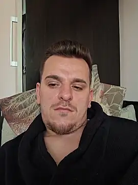 Huge_cock22cm live sex cam