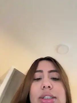 valeria2019hot live sex cam