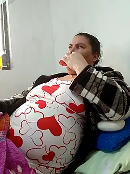 yaneth_'s cam snapshot