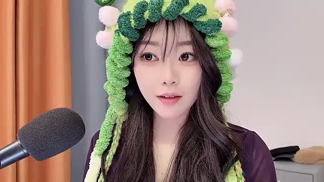 smalldaisy's cam snapshot