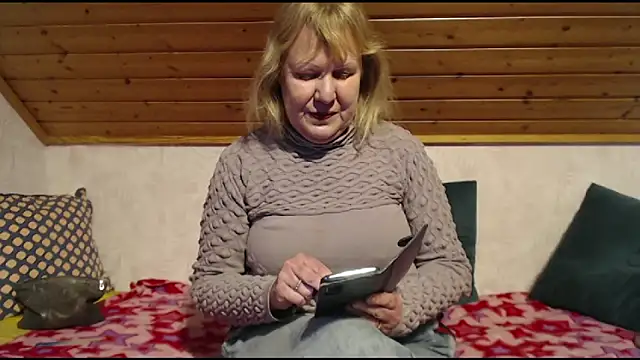 Nikole111's cam snapshot