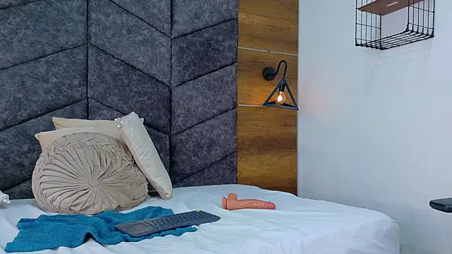 AnnieRouse__'s cam snapshot