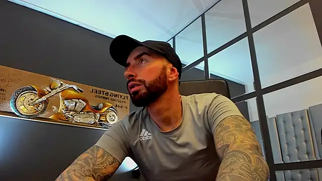 AronGrant's cam snapshot