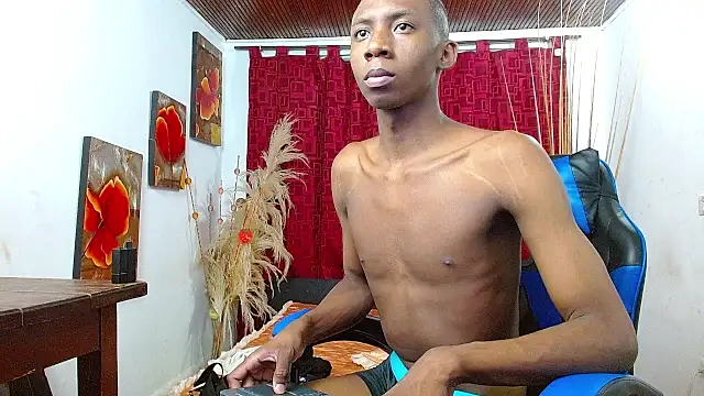Miilo18 live sex cam