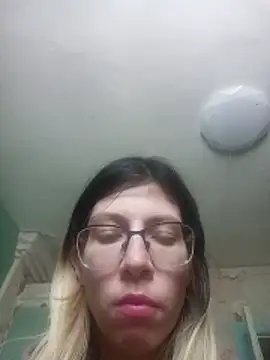 StaceyBlond's cam snapshot