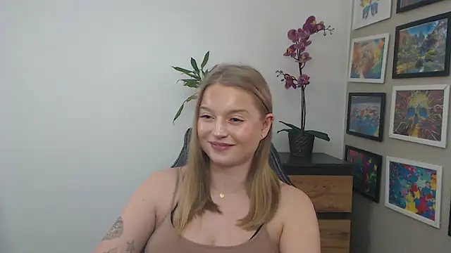 Mysteryerica's cam snapshot