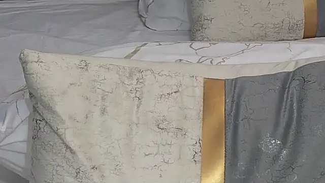 SophieWild's cam snapshot