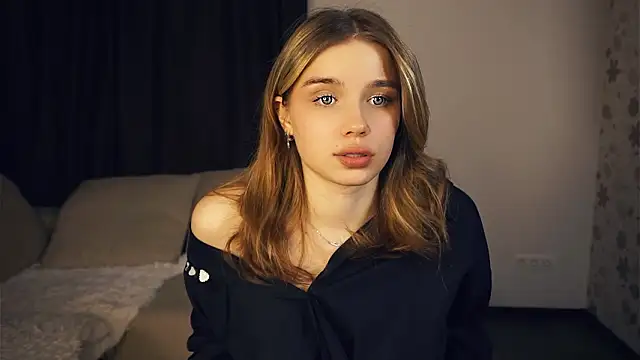 EarthaStinett's cam snapshot