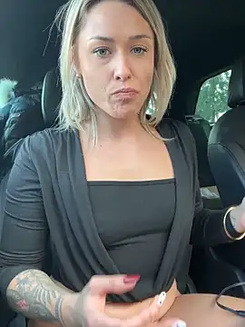 petrouchkaaa_'s cam snapshot