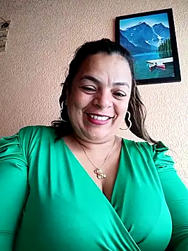 Mia-Glow live sex cam