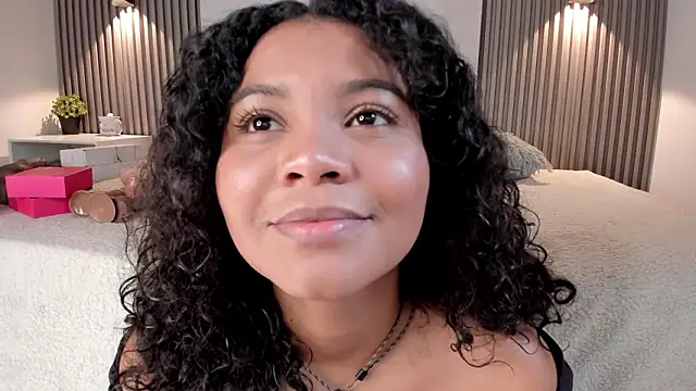 Zafiiraa's cam snapshot