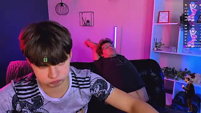 travis_wolf_ live sex cam