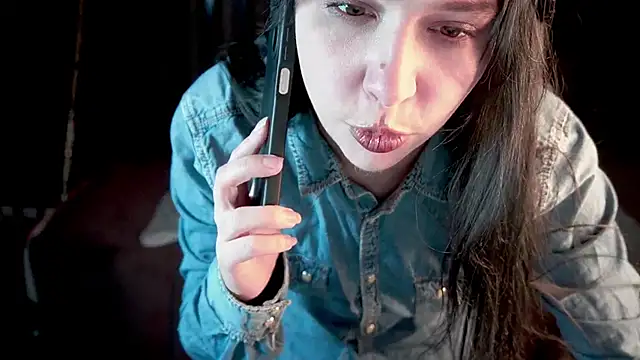 LiviaShy live sex cam