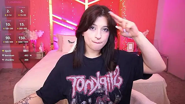 Miki_Kivi live sex cam