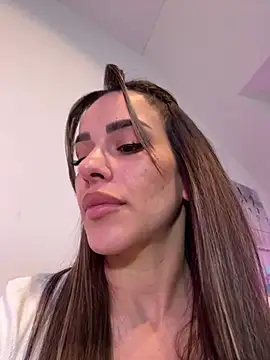 -Alisa's cam snapshot