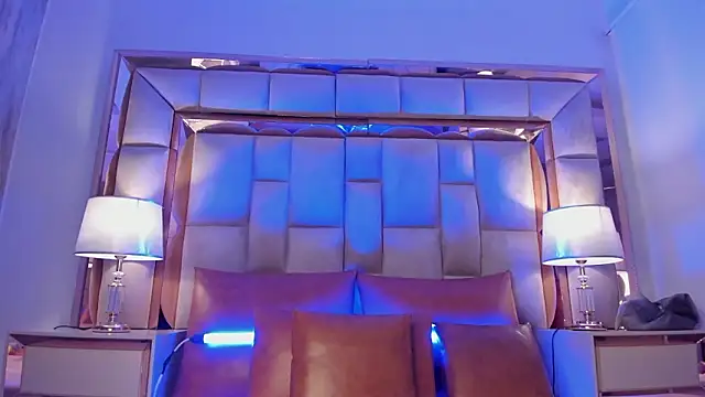 ValentinaBreats's cam snapshot