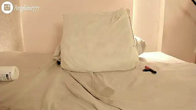 angeline-777's cam snapshot